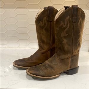 Cody James Boys’ Nash Distressed Western Brown Leather Cowboy Boots